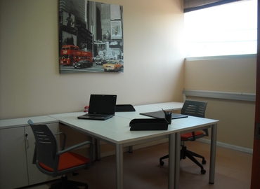 Explore oficinas temporales en Martorell 130 m², Avenida Comte de Llobregat 4 - 2 | MatchOffice
