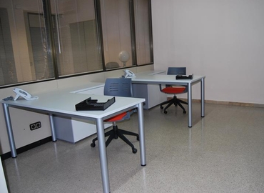 Explore oficinas temporales en Martorell 130 m², Avenida Comte de Llobregat 4 - 3 | MatchOffice