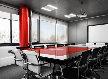 Explore coworking en Sant Cugat det Vallés 100 m², Avenida de les Corts Catalanes 5 - 0 | MatchOffice