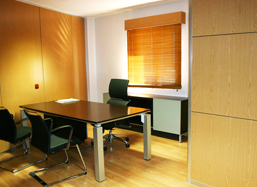 Observe oficinas de coworking en Málaga 65 m², Boulevard Louis Pasteur 5 - 2 | MatchOffice.es