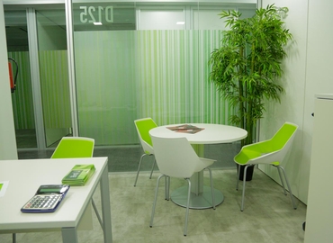 Explore coworking en Madrid Centro 120 m², c/ Agustín de Foxá - 8 | MatchOffice.es