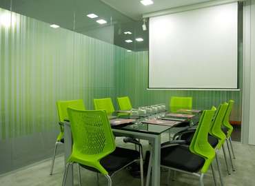 Observe oficinas temporales en Madrid Centro 120 m², c/ Agustín de Foxá - 10 | MatchOffice.es