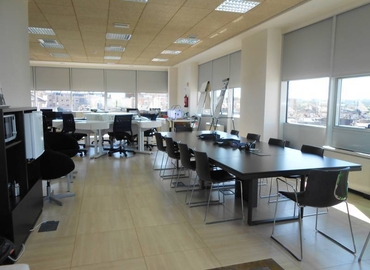 Explore oficinas compartidas en Madrid Centro 678 m², Calle Bahía de Pollensa 5 - 6 | MatchOffice