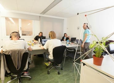 120 m² Shared workspace  in Gràcia, Travessera de Dalt (08024) - 1 | MatchOffice.com