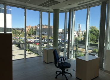 Explore oficinas compartidas en Tres Cantos 35 m², Ronda de Poniente - 17 | MatchOffice.es