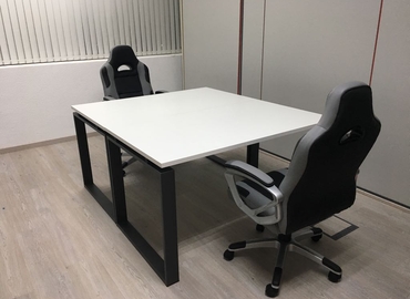 Explore oficinas compartidas en Tres Cantos 35 m², Ronda de Poniente - 2 | MatchOffice