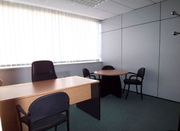 Explore coworking en Madrid Centro 60 m², Plaza Santa Maria Soledad Torres Acosta 2 - 1 | MatchOffice