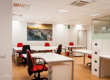 Reserve sala de reuniones equipada en Madrid Centro 20 m², Calle de Sagasta 23 - 1 | MatchOffice