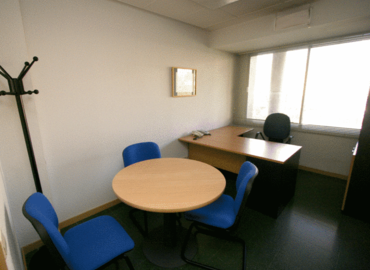 Explore oficinas compartidas en Madrid Centro 22 m², Calle Doctor Esquerdo 105 - 3 | MatchOffice.es