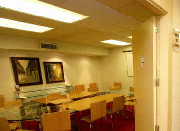 Observe coworking en Madrid Centro 22 m², Calle Doctor Esquerdo 105 - 0 | MatchOffice