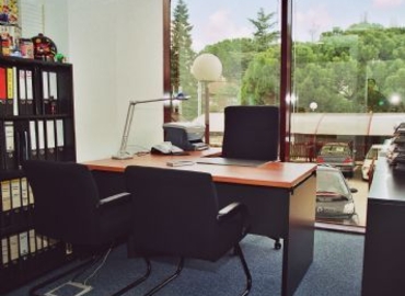 Alquile oficinas compartidas en Pozuelo de Alarcón 60 m², Calle Gobelas 17 - 1 | MatchOffice.es