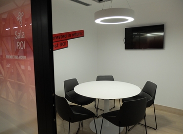 Explore oficinas compartidas en Alicante 1600 m², Plaza san cristobal - 13 | MatchOffice.es