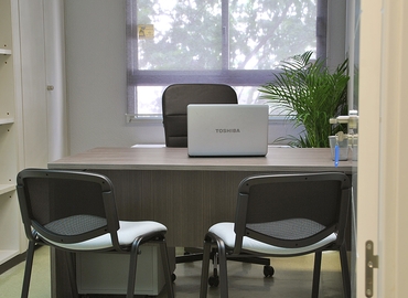 Alquile oficinas temporales en Madrid Centro 25 m², Plaza de Emilio Jimenez Milas Nº2 1ºC - 6 | MatchOffice