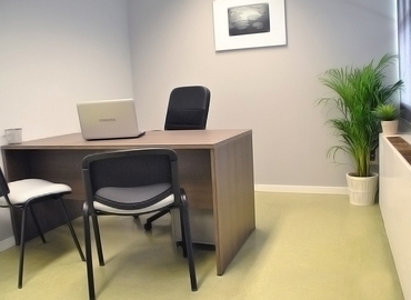 Explore oficinas de coworking en Madrid Centro 25 m², Plaza de Emilio Jimenez Milas Nº2 1ºC - 9 | MatchOffice.es