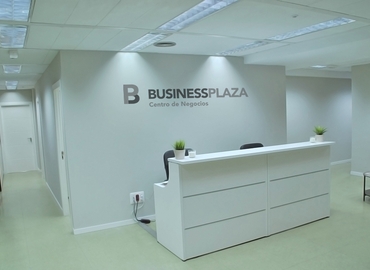 Explore coworking en Madrid Centro 25 m², Plaza de Emilio Jimenez Milas Nº2 1ºC - 26 | MatchOffice