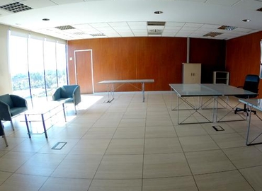Observe oficinas de coworking en Barcelona 50 m², Passeig del Ferrocarril 337 - 2 | MatchOffice.es