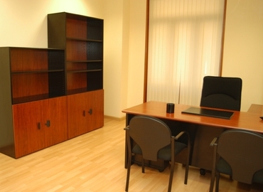 46 m² Shared office  in Valencia, Carrer de Moratín 17 (46002) - 2 | MatchOffice