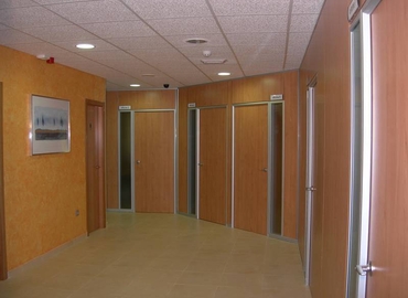 Alquile oficinas de coworking en València 35 m², Camí del Port 143 - 9 | MatchOffice.es
