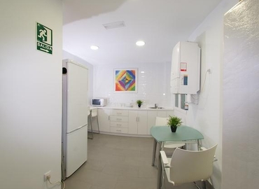 Alquile oficinas de coworking en Madrid Centro 80 m², Paseo de la Castellana 179 - 8 | MatchOffice