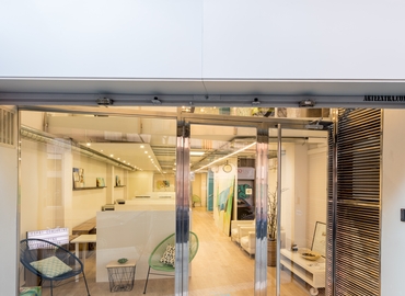 Explore oficinas de coworking en Eixample 20 m², Carrer de Provença 555 - 2 | MatchOffice.es