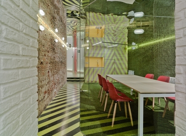 Alquile oficinas compartidas en Madrid Centro 14 m², Nuñez de Balboa 52 - 4 | MatchOffice.es