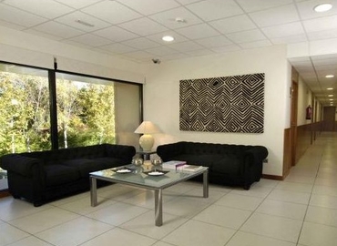 Explore oficinas de coworking en Villanueva de la Cañada 50 m², Centro de Negocios Villafranca - 0 | MatchOffice.es