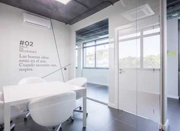 Explore oficinas compartidas en Polígono Son Castelló 45 m², Carrer de Fluvià - 6 | MatchOffice