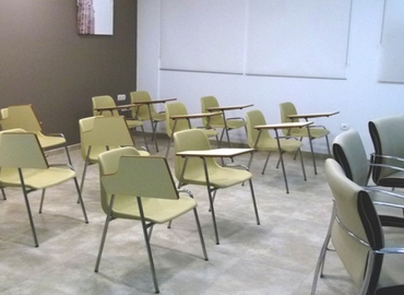 Explore oficinas temporales en Alicante 40 m², C/ Veronica 16 - 8 | MatchOffice
