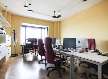 Explore oficinas temporales en Madrid Centro 45 m², Cl. Josefa Valcárcel 8 - 5 | MatchOffice.es