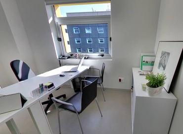 Observe oficinas temporales en Madrid Centro 56 m², Calle de Manuel Tovar 42 - 1 | MatchOffice