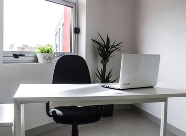 Observe oficinas compartidas en Madrid Centro 56 m², Calle de Manuel Tovar 42 - 8 | MatchOffice