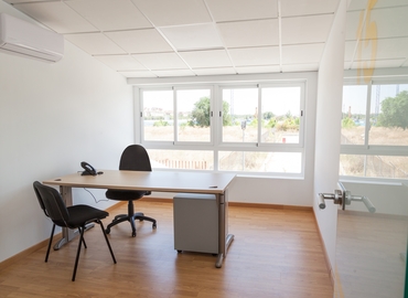 33 m² Serviced office building for rent in Madrid Centro, Avenida de Madrid 48 (28802) - 23 | MatchOffice.com