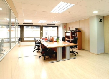 Explore oficinas de coworking en Madrid Chamberi 38 m², Calle Zurbano 45 - 0 | MatchOffice