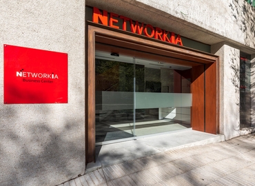 Reserve sala de conferencias en Madrid Tetuán 40 m², Calle del Poeta Joan Maragall 23 - 4 | MatchOffice.es