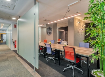 Reserve sala de reuniones en Madrid Tetuán 40 m², Calle del Poeta Joan Maragall 23 - 13 | MatchOffice.es