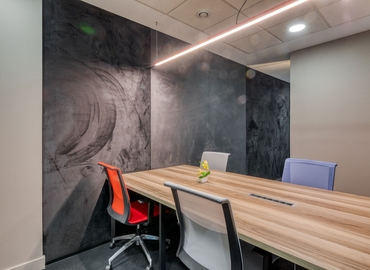Reserve sala de juntas en Madrid Tetuán 40 m², Calle del Poeta Joan Maragall 23 - 14 | MatchOffice