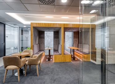 Reserve sala de reuniones en Madrid Tetuán 40 m², Calle del Poeta Joan Maragall 23 - 16 | MatchOffice.es