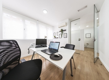 Business center disponible para alquilar en Madrid Centro 80 m², Paseo de la Castellana 179 - 7 | MatchOffice.es