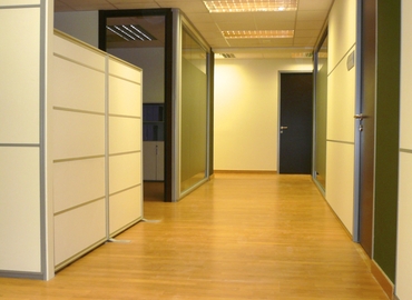25 m² Business park place available to rent in Bilbao, Calle Alameda Rekalde 27 (48009) - 1 | MatchOffice