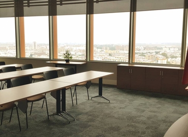 Reserve sala de juntas acogedora en Sevilla 20 m², Calle Gonzalo Jimenez de Quesada - 1 | MatchOffice.es