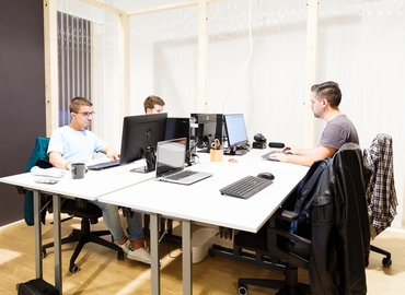 Explore coworking en Vallés Occidental 1200 m², Carrer del Sol - 7 | MatchOffice