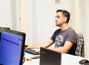 Alquile oficinas compartidas en Vallés Occidental 1200 m², Carrer del Sol - 8 | MatchOffice.es
