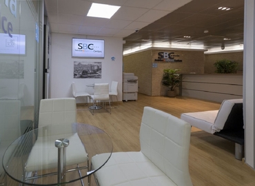 Reserve sala de conferencias en les Corts 35 m², Calle de Beethoven - 2 | MatchOffice