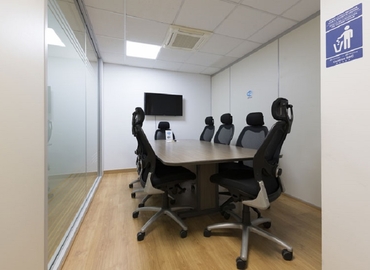 Reserve sala de conferencias en les Corts 35 m², Calle de Beethoven - 0 | MatchOffice.es