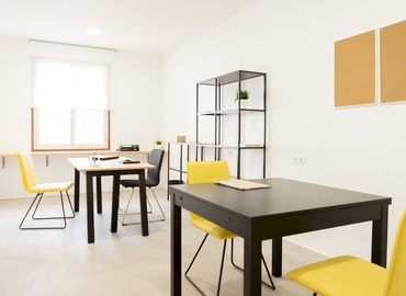 Centros de negocio en alquiler en Málaga 25 m², Plaza Poeta Alfonso Canales 4 - 8 | MatchOffice.es