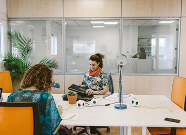 Alquile coworking en Málaga 200 m², Calle Luis F Pallardo Peinado 7 - 12 | MatchOffice.es