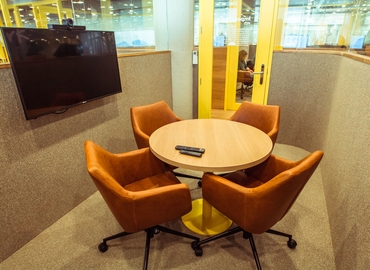 Alquile oficinas de coworking en Madrid Centro 1500 m², Plaza Pablo Ruiz Picasso - 7 | MatchOffice