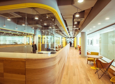 Alquile oficinas temporales en Madrid Centro 1500 m², Plaza Pablo Ruiz Picasso - 8 | MatchOffice.es