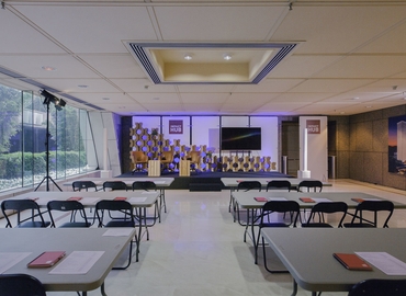 Observe oficinas de coworking en Madrid Centro 1500 m², Plaza Pablo Ruiz Picasso - 10 | MatchOffice