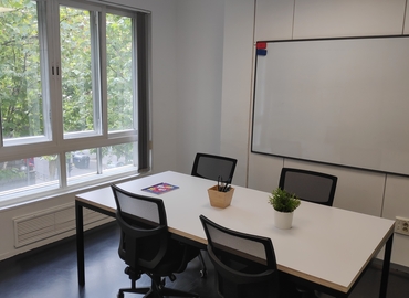 Alquile oficinas compartidas en Madrid Moncloa 200 m², Calle de la Princesa 31 - 4 | MatchOffice
